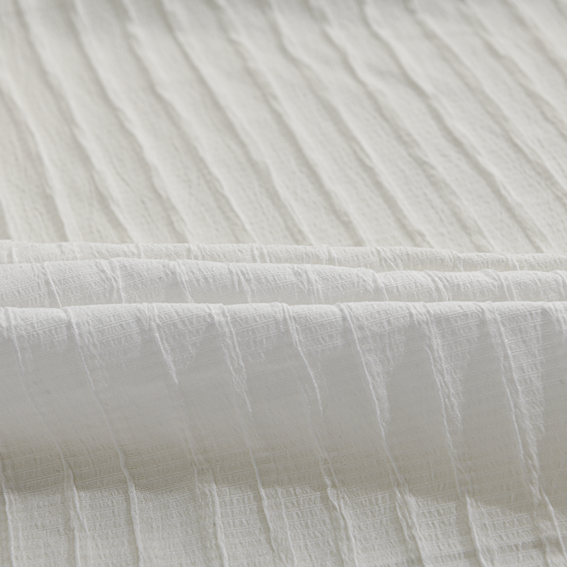 Chemise rayée unie à col classique | Élégance estivale