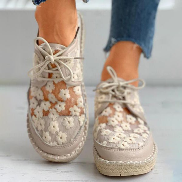 Chaussures femme ajourées | Fraîcheur florale pour l'été